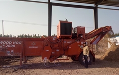 江蘇美尚生態(tài)景觀公司采購(gòu)一臺(tái)木霸克工業(yè)級(jí)粉碎機(jī)2600